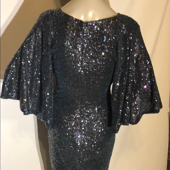 Kevan Hall gown. (Original ) Bat wing dress - Picture 7 of 8